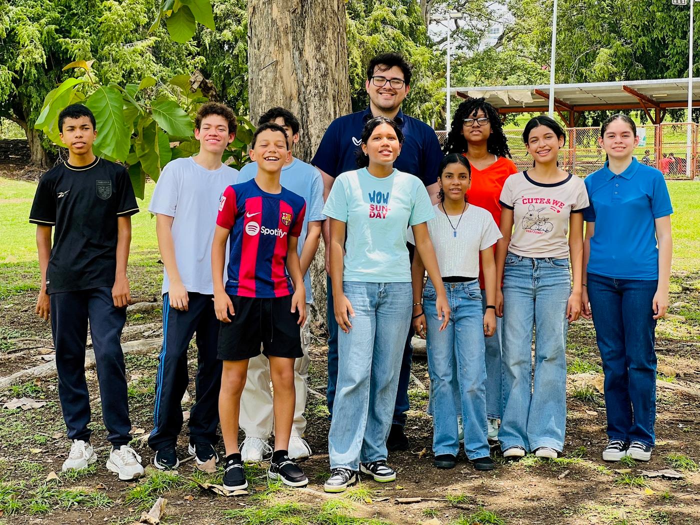 Foto grupal Voces Jóvenes 2026