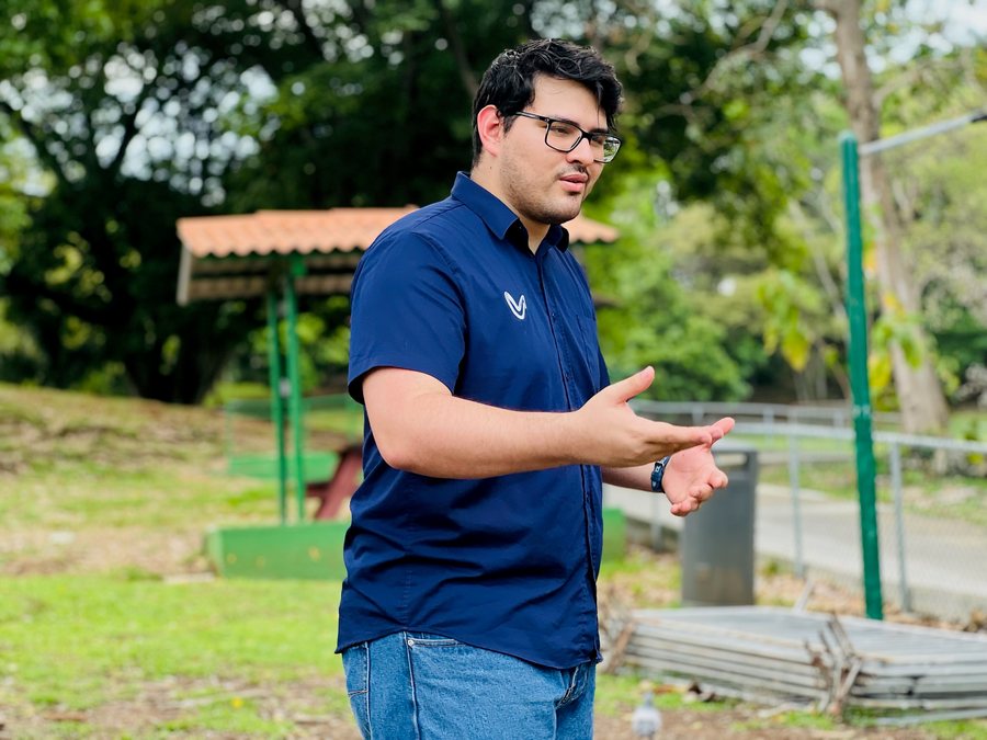 Víctor Bosch — Fundador de Voces Jóvenes